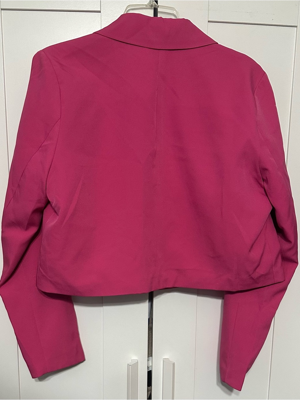 Avec Les Filles Cropped Hot Pink Blazer - Picture 2 of 4